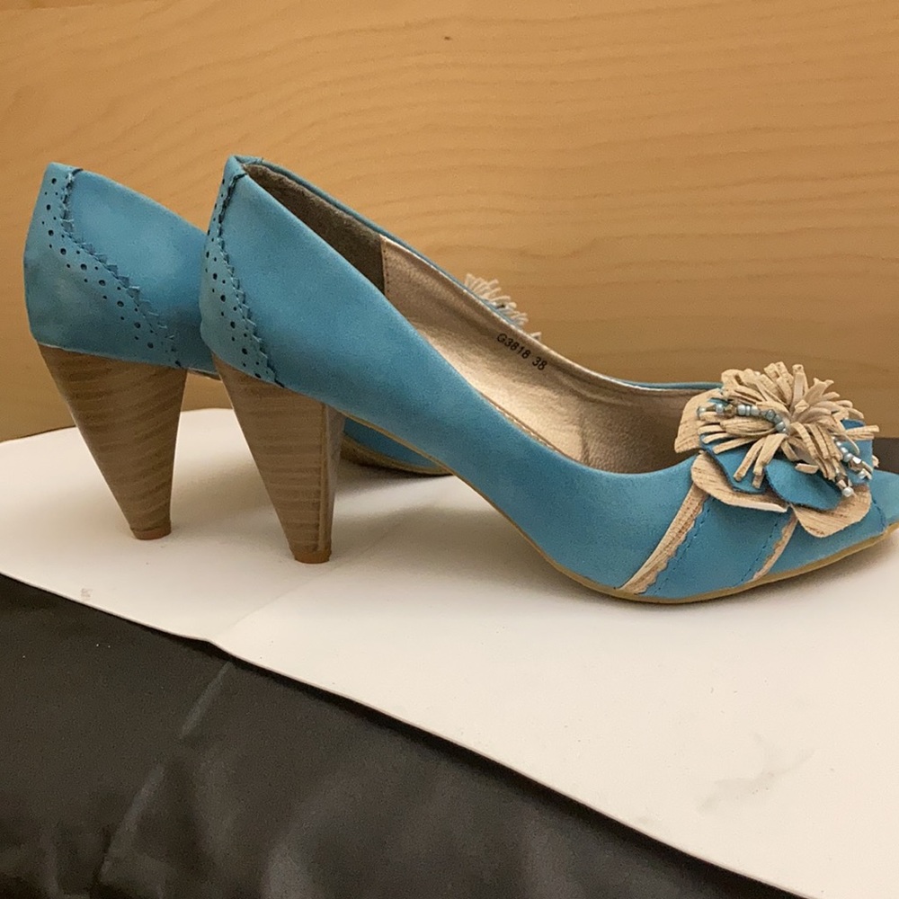 Blue suede shoes